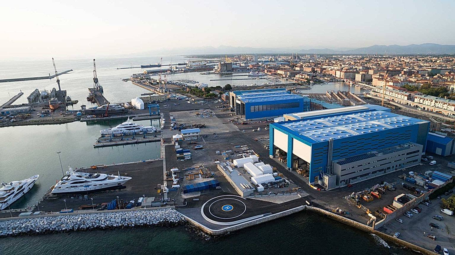 b9680e_c741aba40cfe49eb97d785a323bf9756_mv2